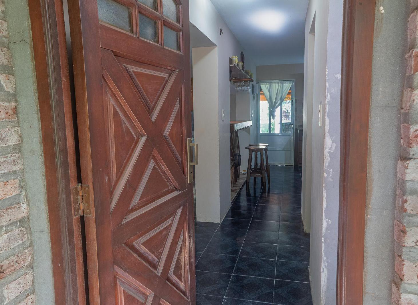 Foto de VENTA - CASA 3 DORMITORIOS - FUNES, imagen 3
