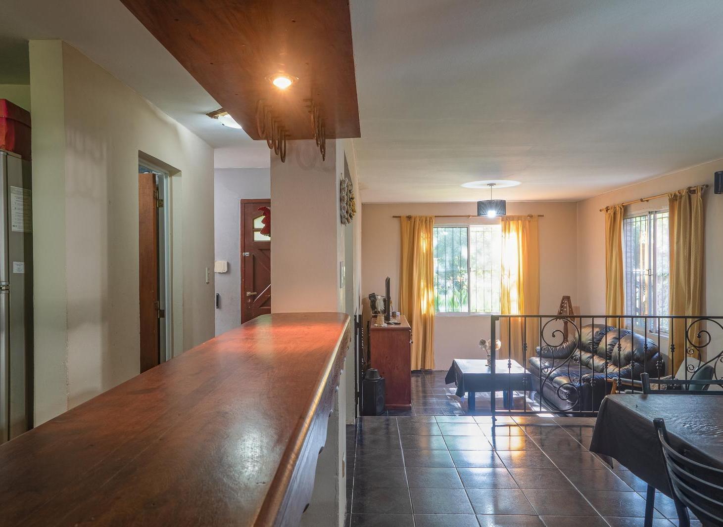 Foto de VENTA - CASA 3 DORMITORIOS - FUNES, imagen 4