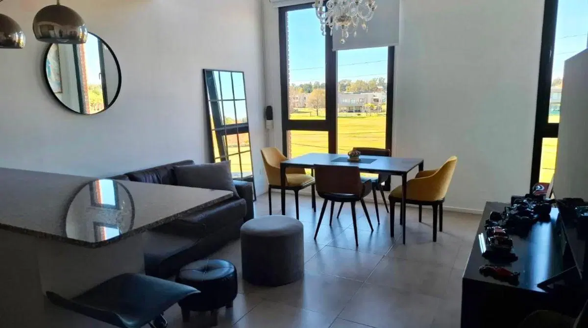 LOFT EN CLUB BAMBOO PILAR 1