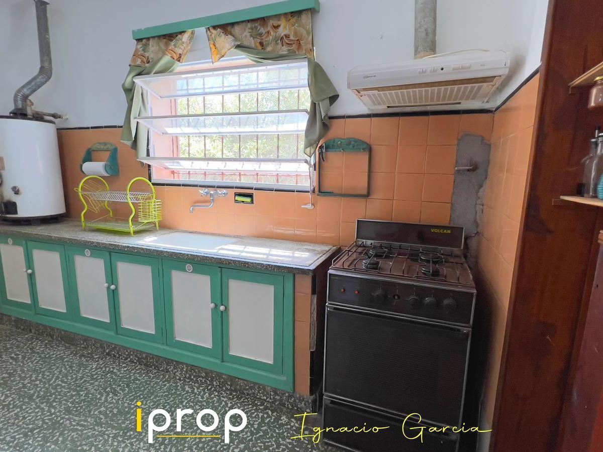 Excelente Propiedad en El Corazón de Villa Giardino! Amplio Parque - Gas Natural 2