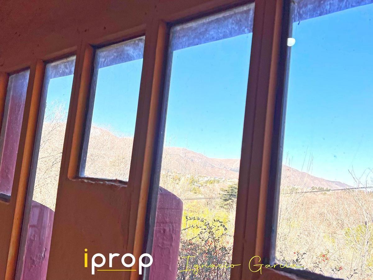 En Venta! Hermosa Casa de 2 Dorm. en Zona Céntrica - Vista a Las Sierras - Villa Giardino - Cba. 2