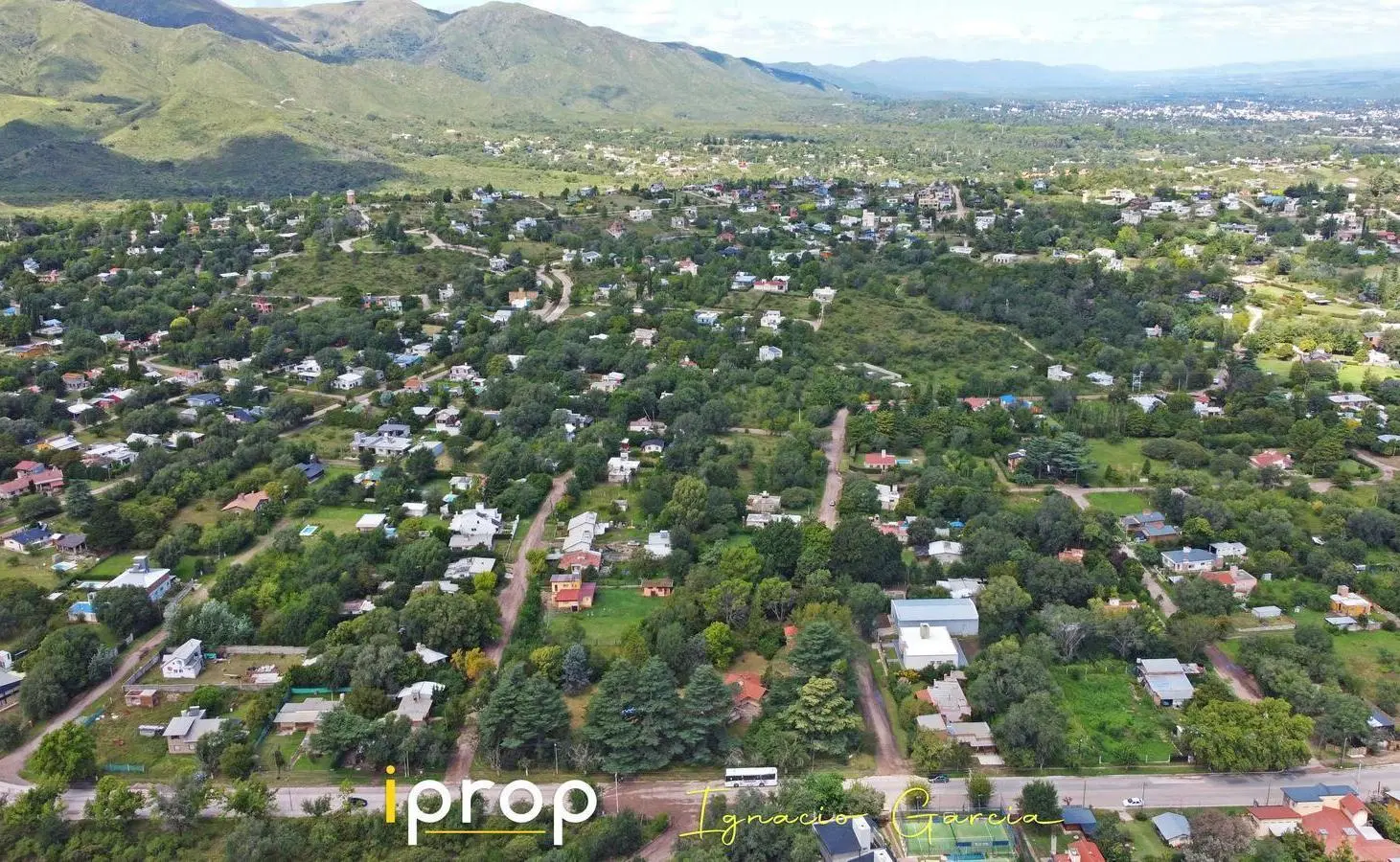 Espectaculares Lotes de 800 mts Sobre Av. San Martín - Villa Giardino. Zona con mayor crecimiento!! 5