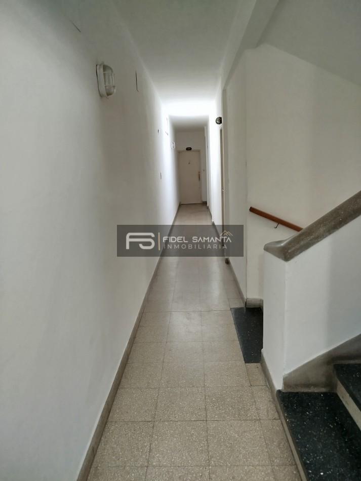 Foto de VENTA DEPARTAMENTO 2 AMB AL FRENTE CON BALCON CHAUVIN, imagen 3