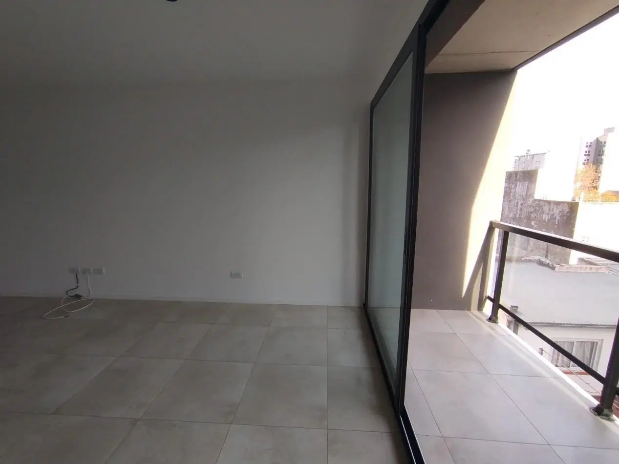 ALQUILER 24 MESES MONOAMBIENTE MODERNO CON BALCON EN PLAZA MITRE 2