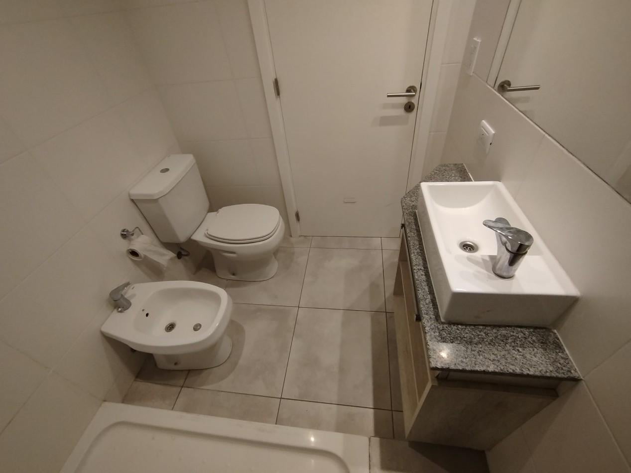 Foto de ALQUILER 24 MESES DEPARTAMENTO 2 AMB CON BALCON ED. ATHENAS XXIII PLAZA, imagen 4