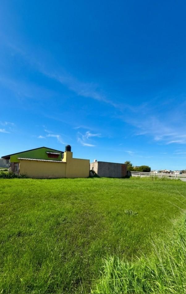 Foto de EN VENTA EXCELENTE LOTE PERIMETRADO EN INMEJORABLE UBICACION | CAMET, imagen 2