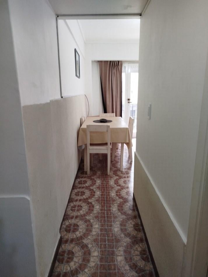 Foto de VENTA DEPARTAMENTO 2 AMBIENTES AL FRENTE CON BALCON Y PATIO EN GUEMES, imagen 1