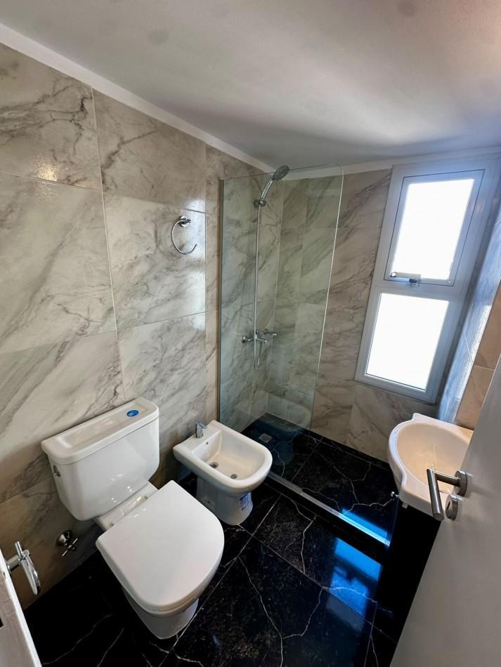 Foto de VENTA DEPTO 2 AMB C/FRENTE ABIERTO Y COCHERA CENTRO, imagen 5