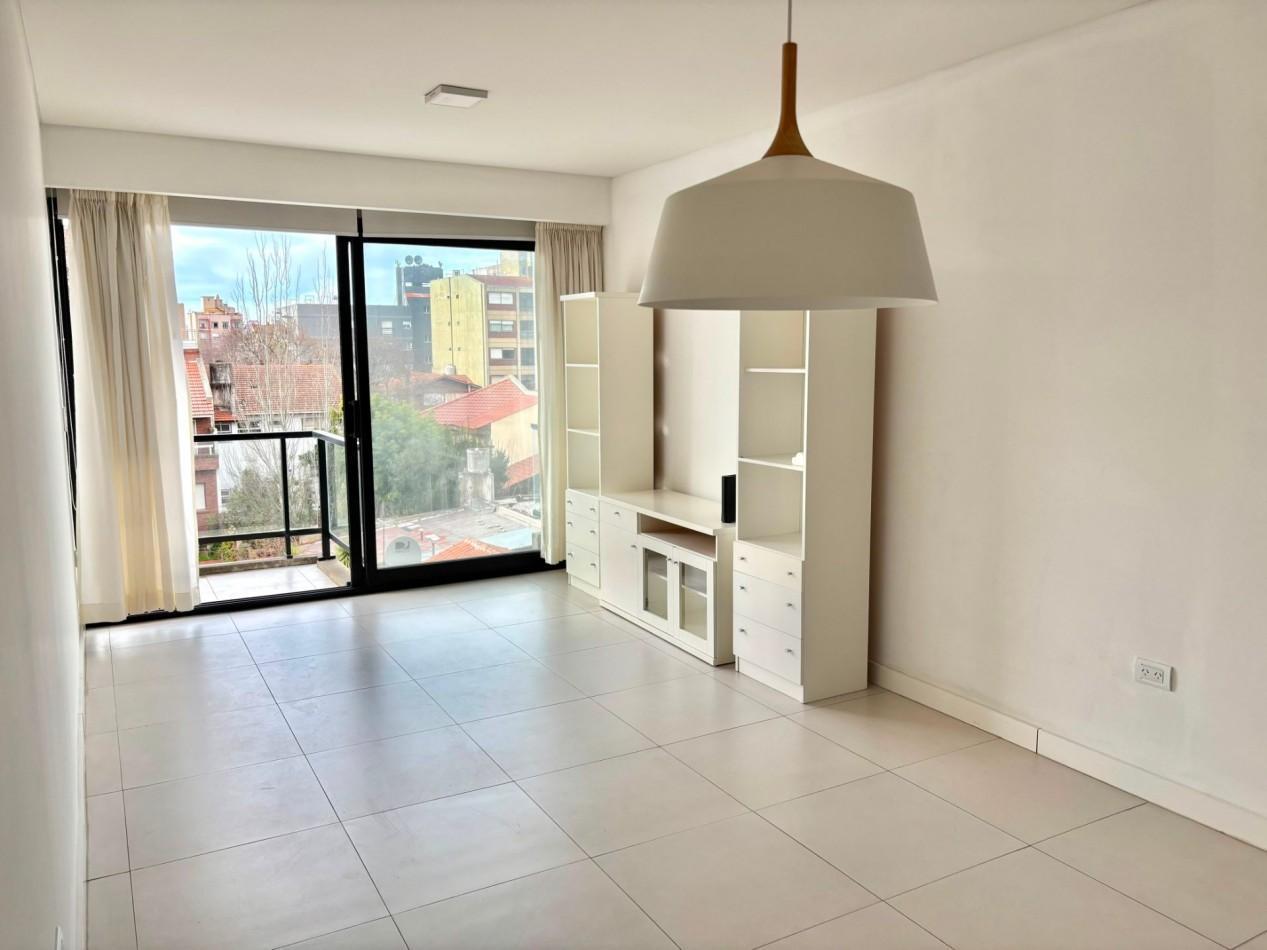 Foto de ALQUILER | DEPARTAMENTO 2 AMBIENTES CON COCHERA PRIVADA | BARRIO CHAUVIN, imagen 3