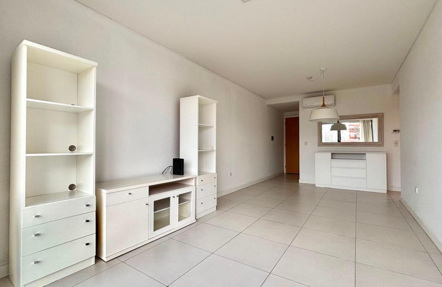 Foto de ALQUILER | DEPARTAMENTO 2 AMBIENTES CON COCHERA PRIVADA | BARRIO CHAUVIN, imagen 4