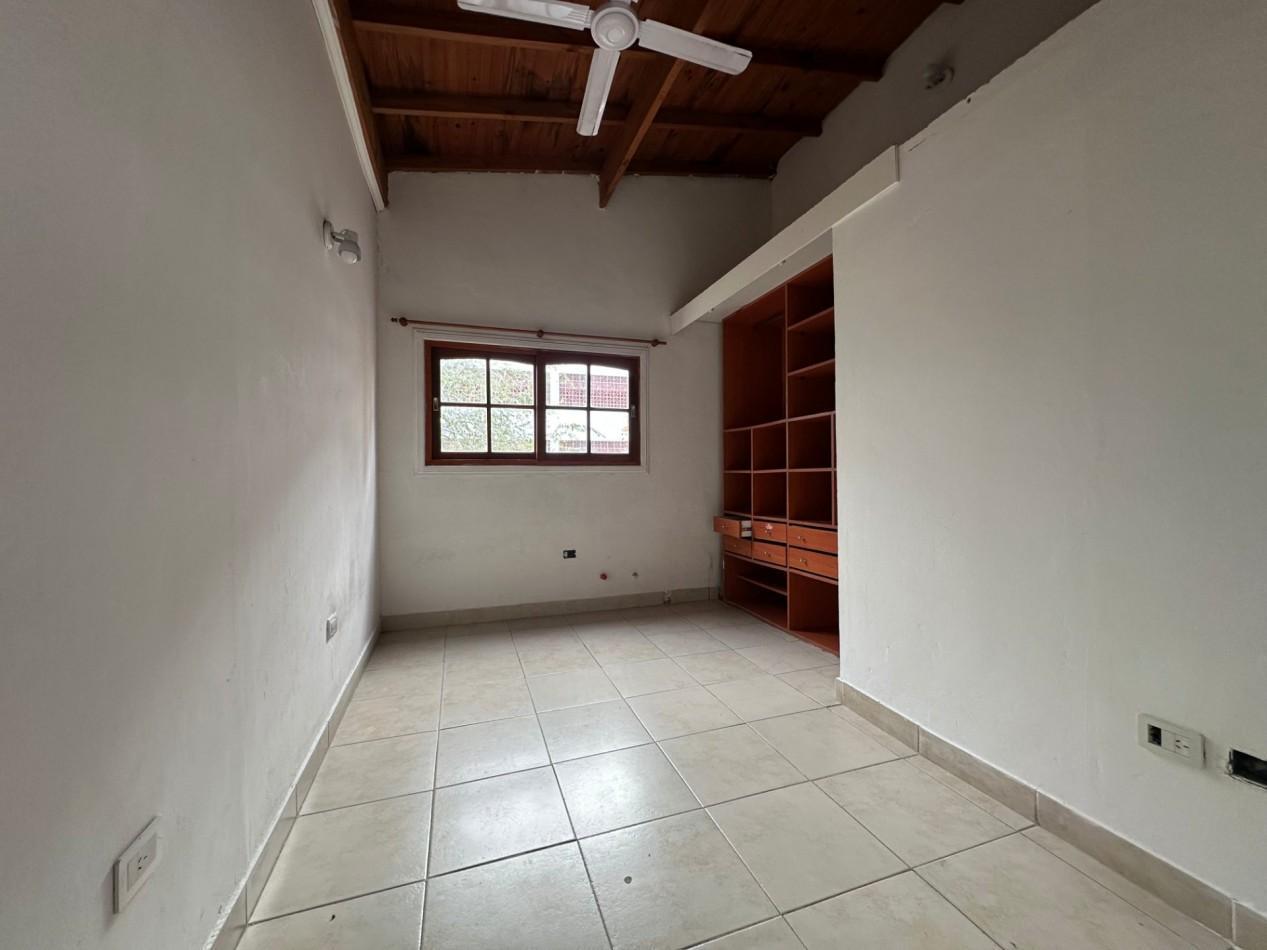 Foto de PH de 4 ambientes en venta - Salta 2100 | Amplios espacios en una, imagen 2