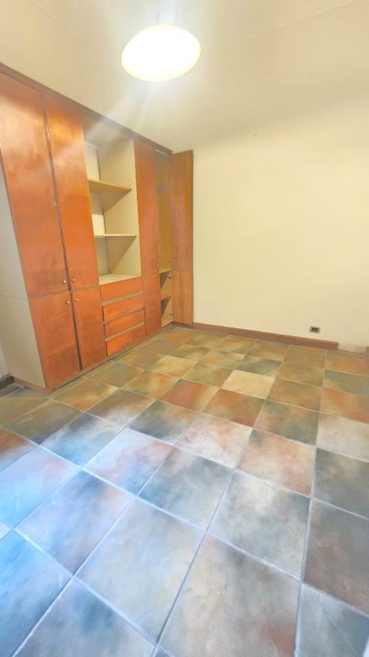 Foto de VENTA PH 2 AMBIENTES AL FRENTE CON PATIO BARRIO POMPEYA, imagen 4