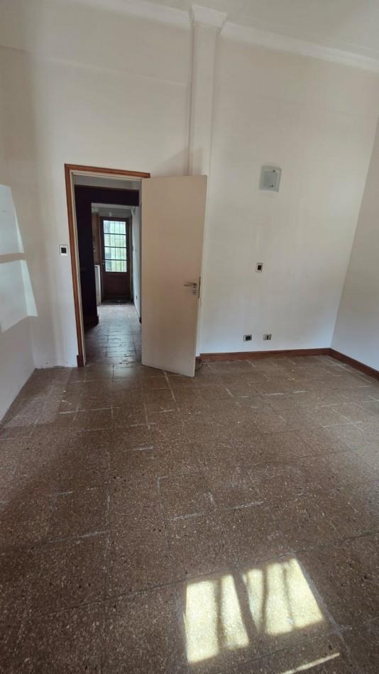 Foto de VENTA PH 2 AMBIENTES AL FRENTE CON PATIO BARRIO POMPEYA, imagen 5
