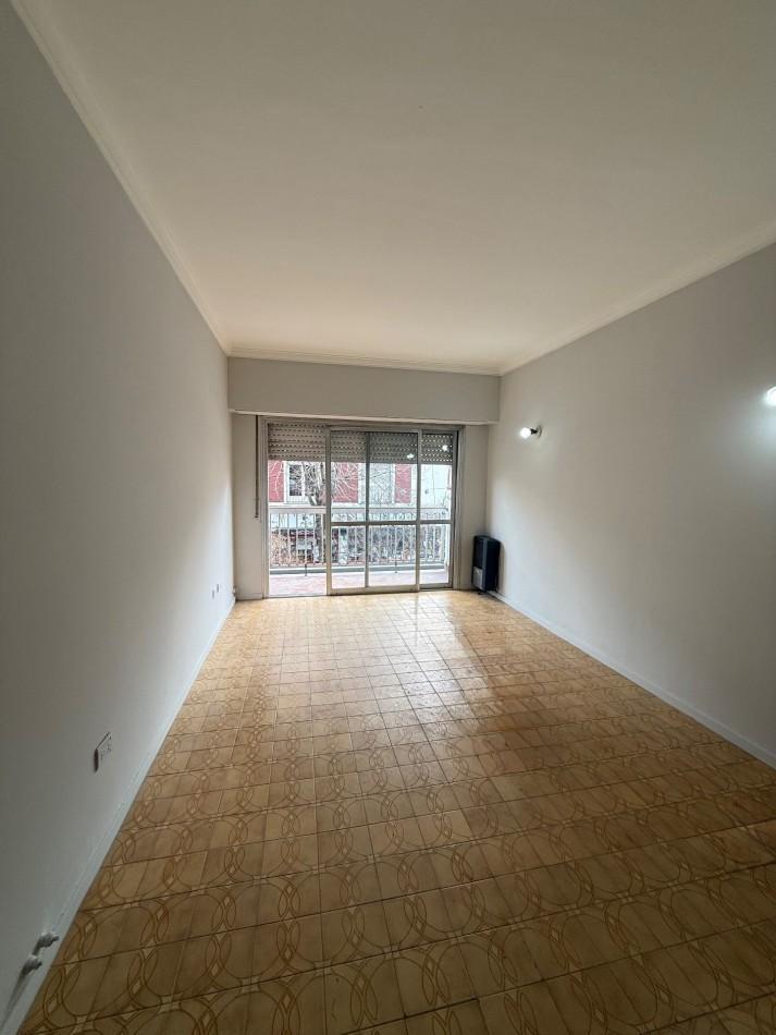 Foto de VENTA DPTO 2 AMBIENTES DE 47 MTS AL FRENTE CON BALCON ZONA CENTRO, imagen 1