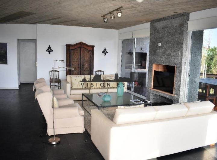 Casa en Alquiler de 5 Dormitorios en El Chorro 2