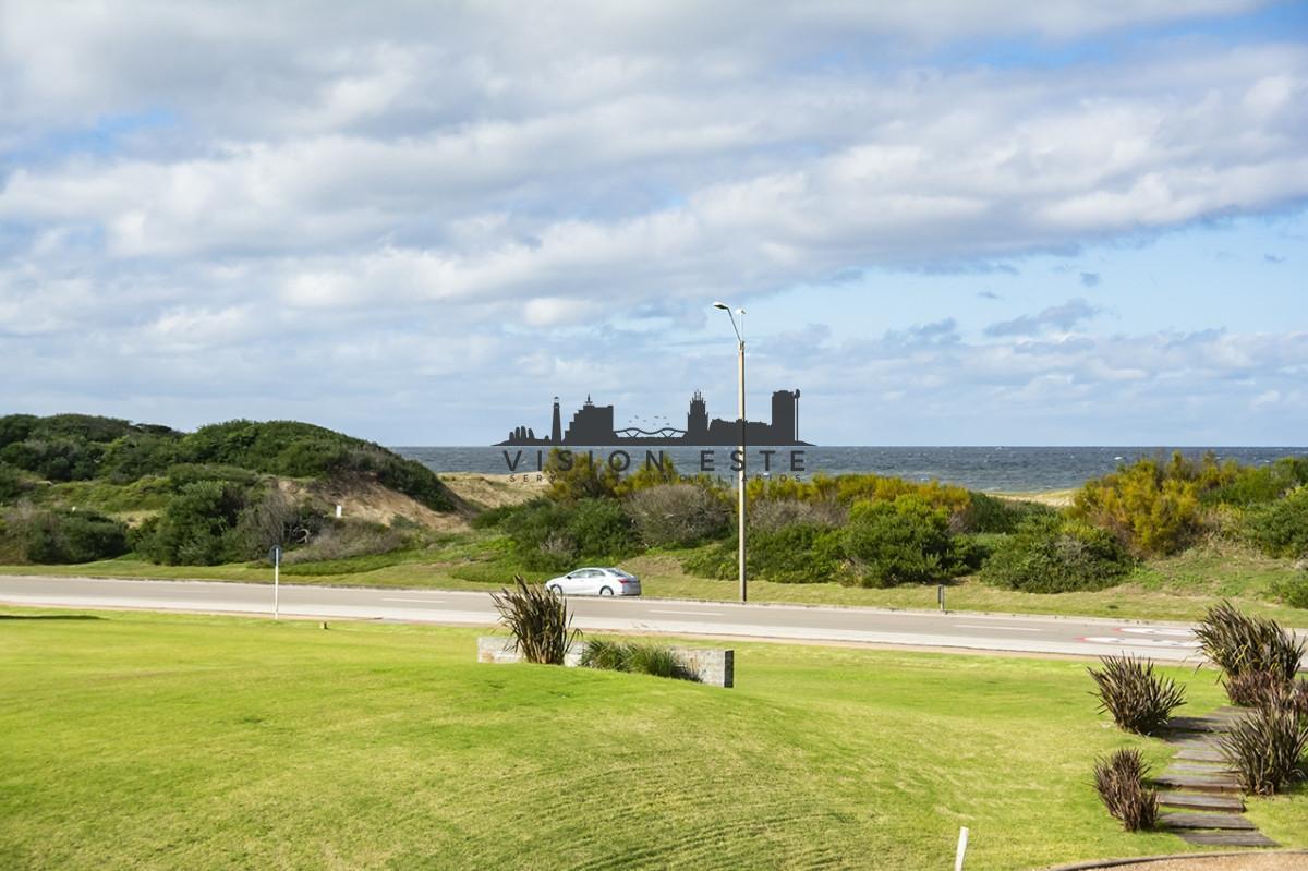 Foto de Venta espectacular apartamento en Brava de 3 dormitorios., imagen 2