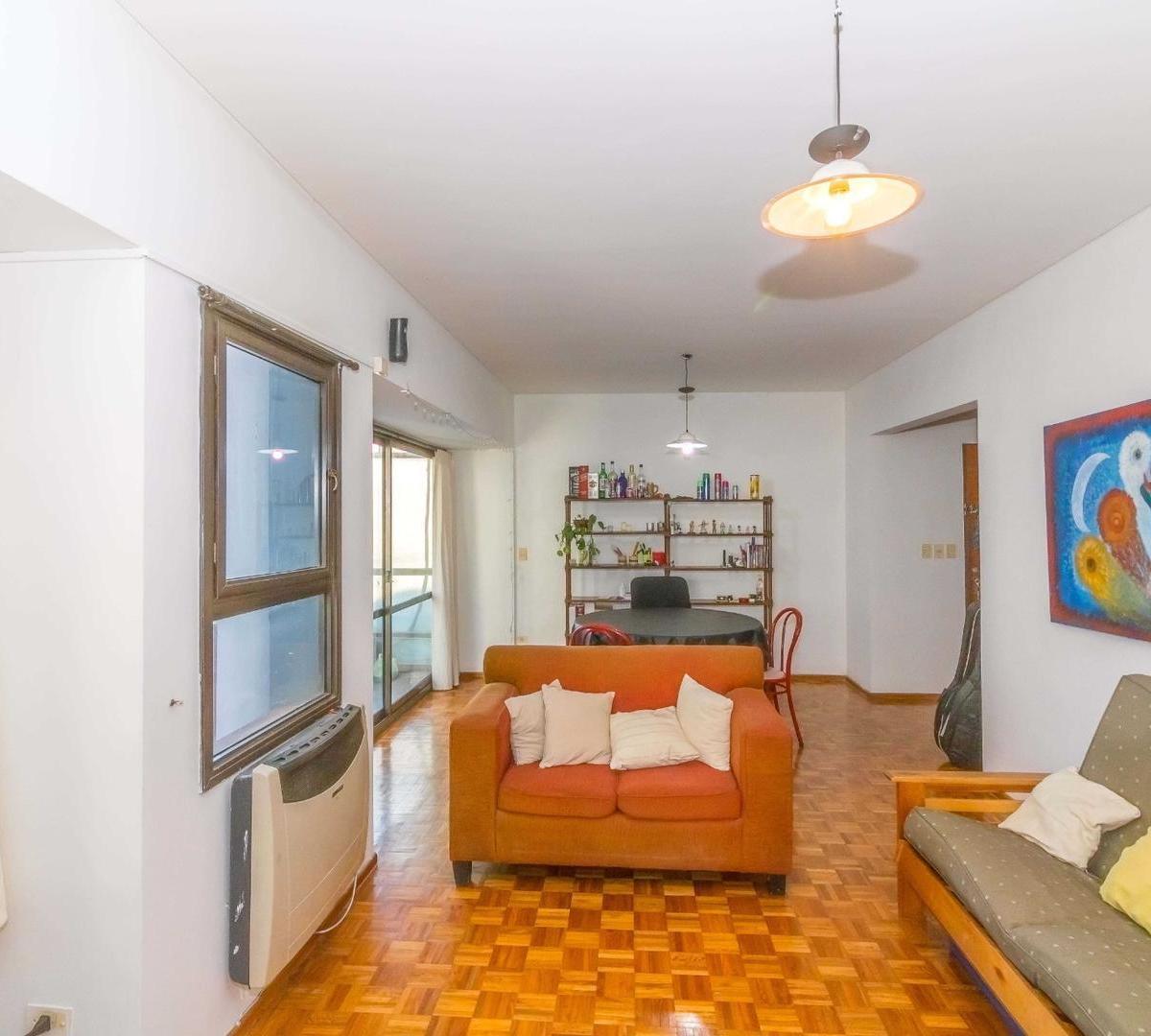 Excelente 3 Ambientes en Torre Piso 8 Frente C/balcon 2