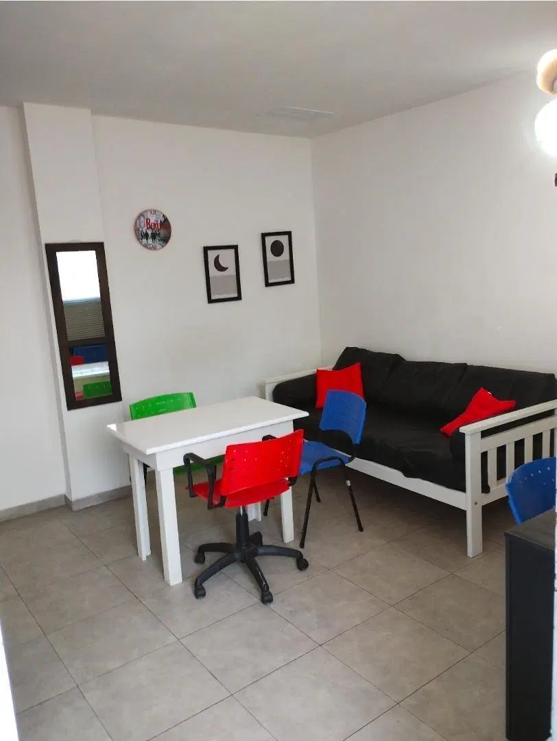 Excelente dos ambientes con Terraza cuarto piso por escalera 2