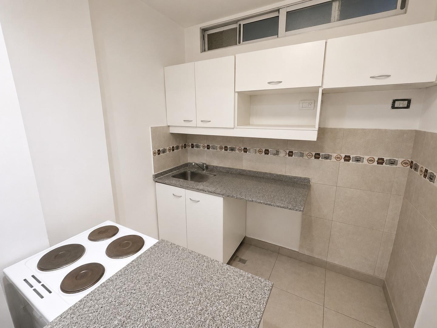 Foto de Excelente tres ambientes zona Cancillería, imagen 1
