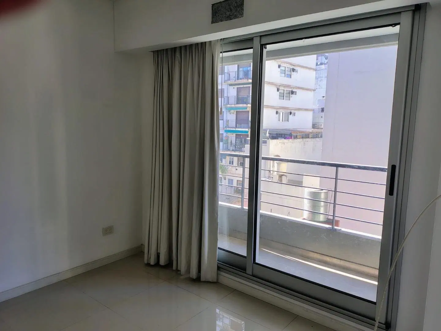 Excelente dos ambientes - Torre con Amenities 2