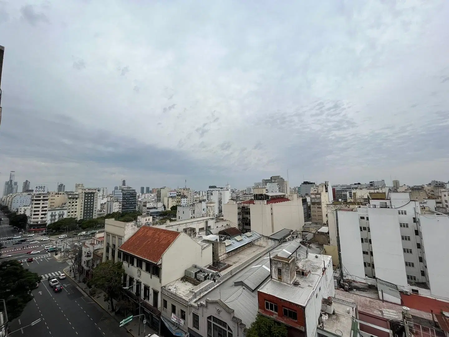 Impecable monoambiente piso 10 con balcon 5