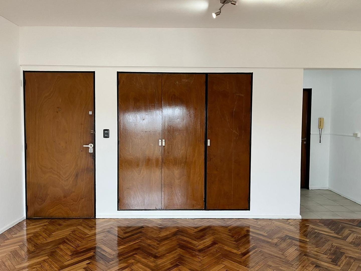 Foto de Impecable monoambiente piso 10 con balcon, imagen 4