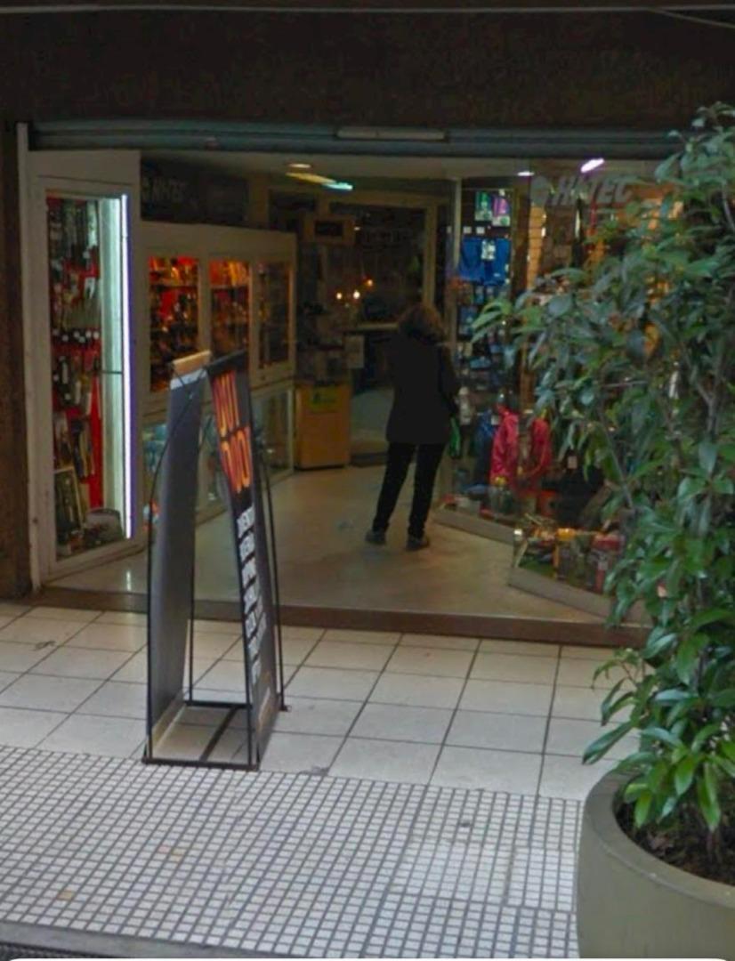 Foto de Local de 200 m2 sobre peatonal Lavalle, imagen 4