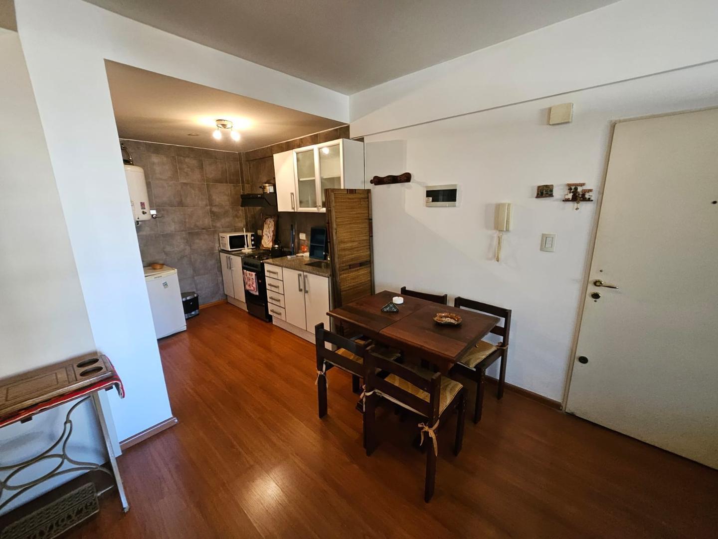 Foto de Monoambiente con terraza propia impecable, imagen 4