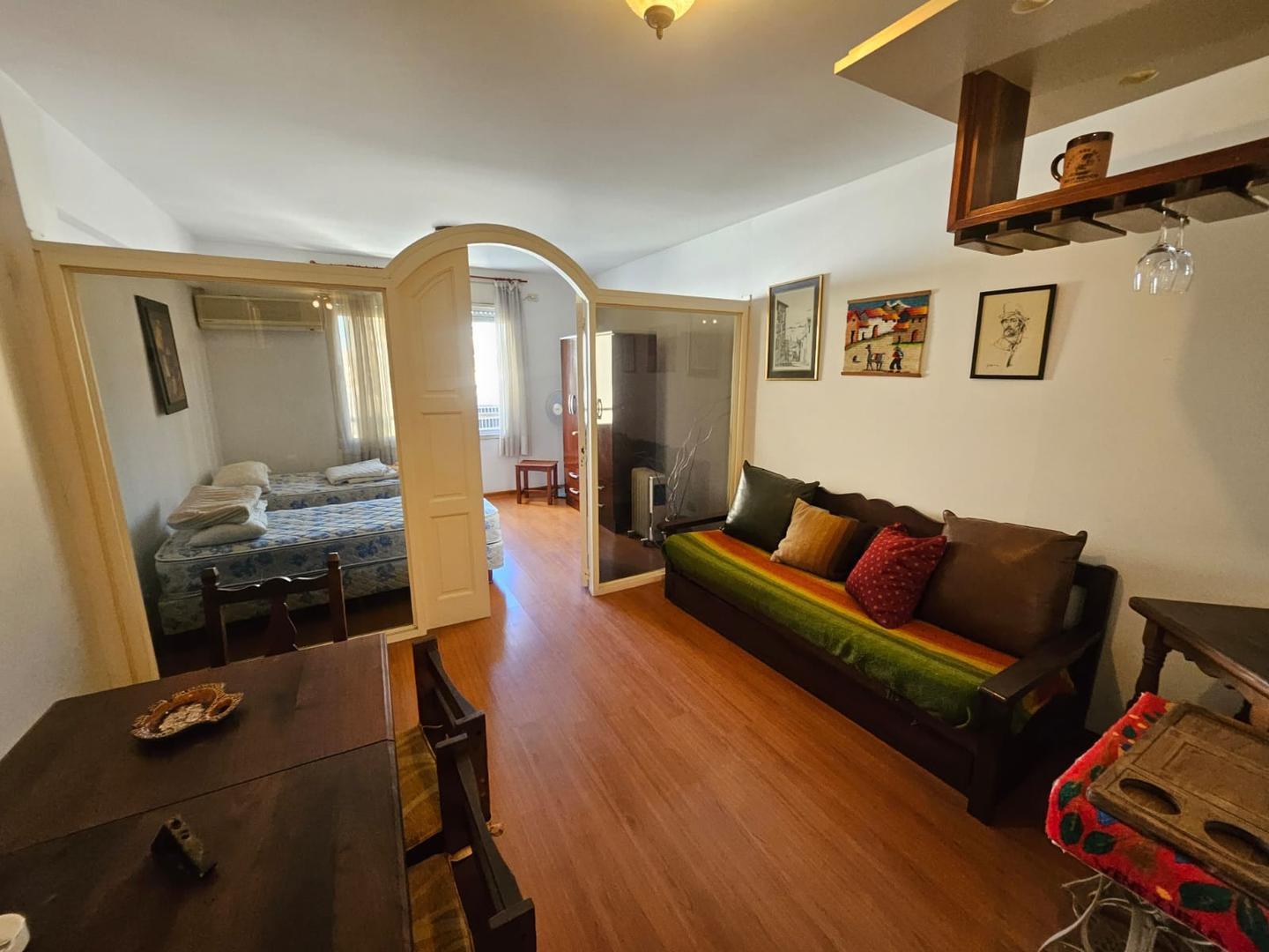 Foto de Monoambiente con terraza propia impecable, imagen 1