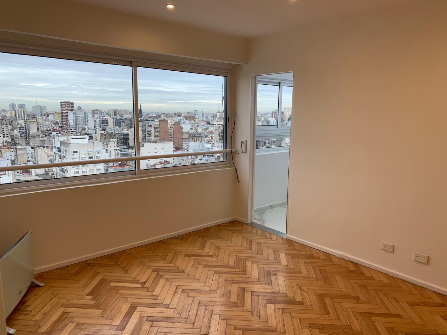 Foto de Piso 19 vista abierta - Larrea esq. Córdoba- Impecable, imagen 4