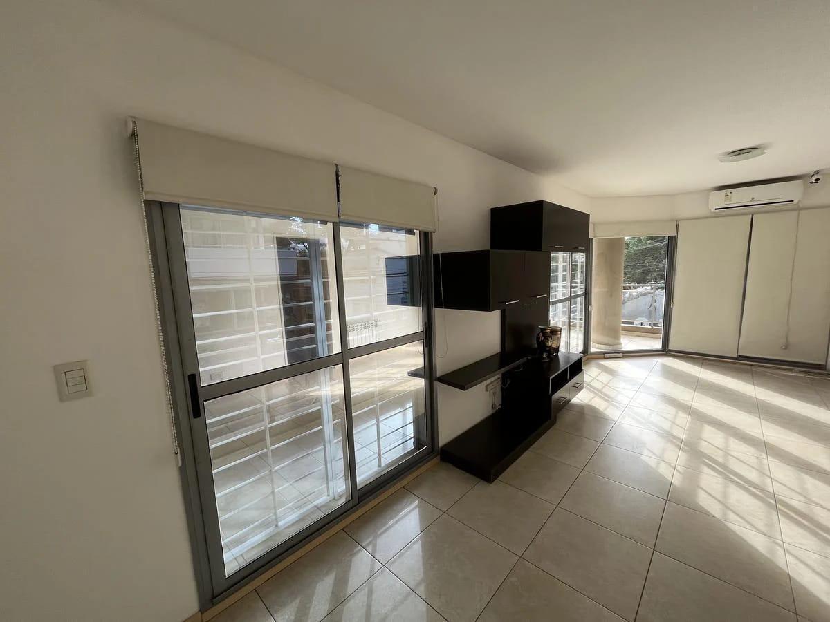 Departamento de 2 Dorm. en La Esquina de Urquiza y Balcarce. 2