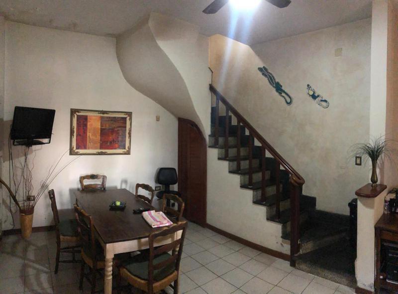 Warnes 2570 - Alberdi, Rosario, Santa Fe 5