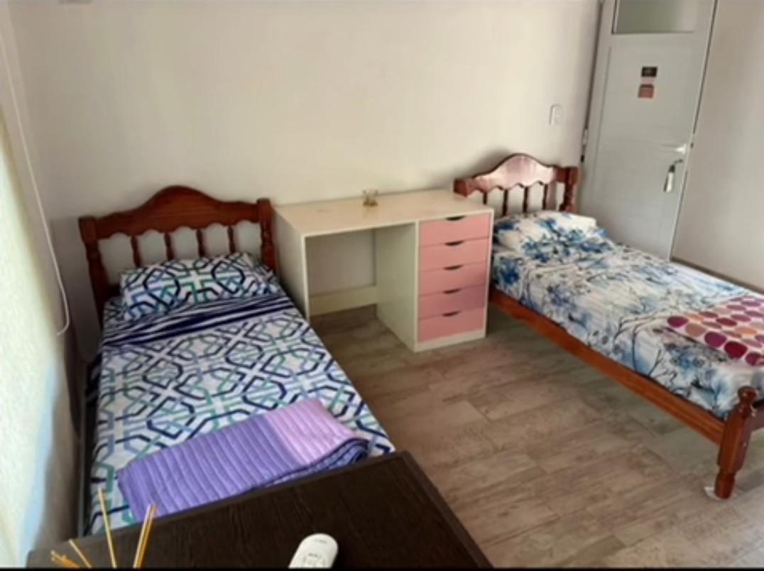Espectacular Casa de 4 Dorm. a La Venta en Ibarlucea 1