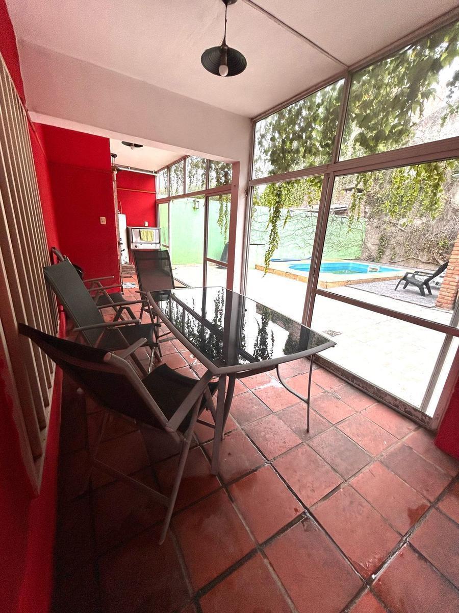 Casa en Triangulo 4