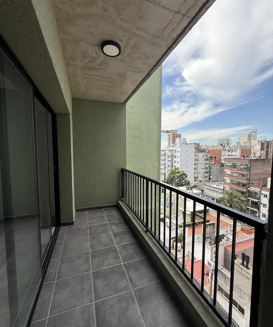 Departamento en Venta en España al 1300 4