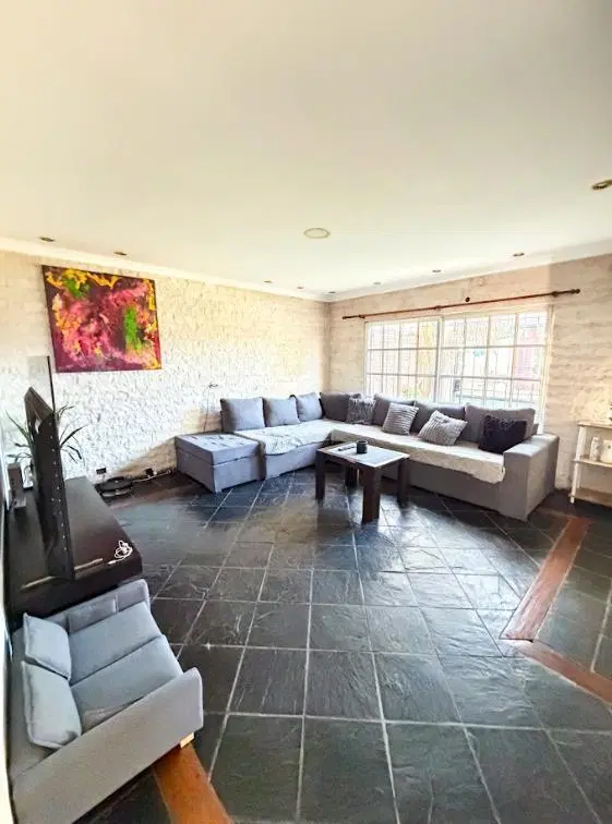 Casa en Alberdi 2