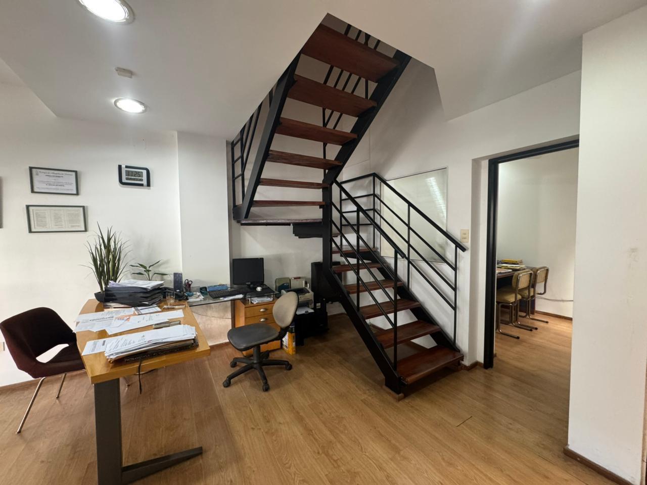 Foto de Oficina en venta en una zona inmejorable a mts del tribunal., imagen 5