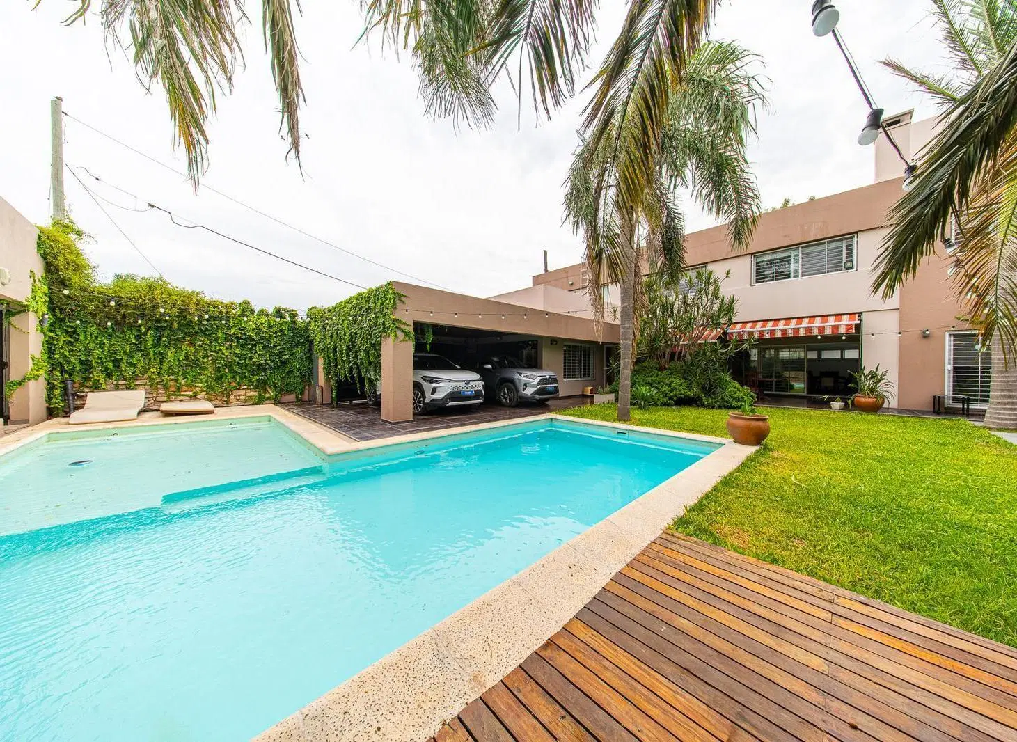 Casa en Barrio Alberdi 4
