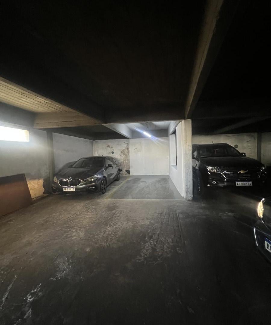 Cochera en Venta en Maipú 877