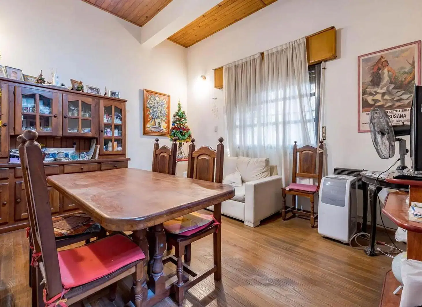 Casa en venta 2 dormitorios con cochera es Luis Agote 2