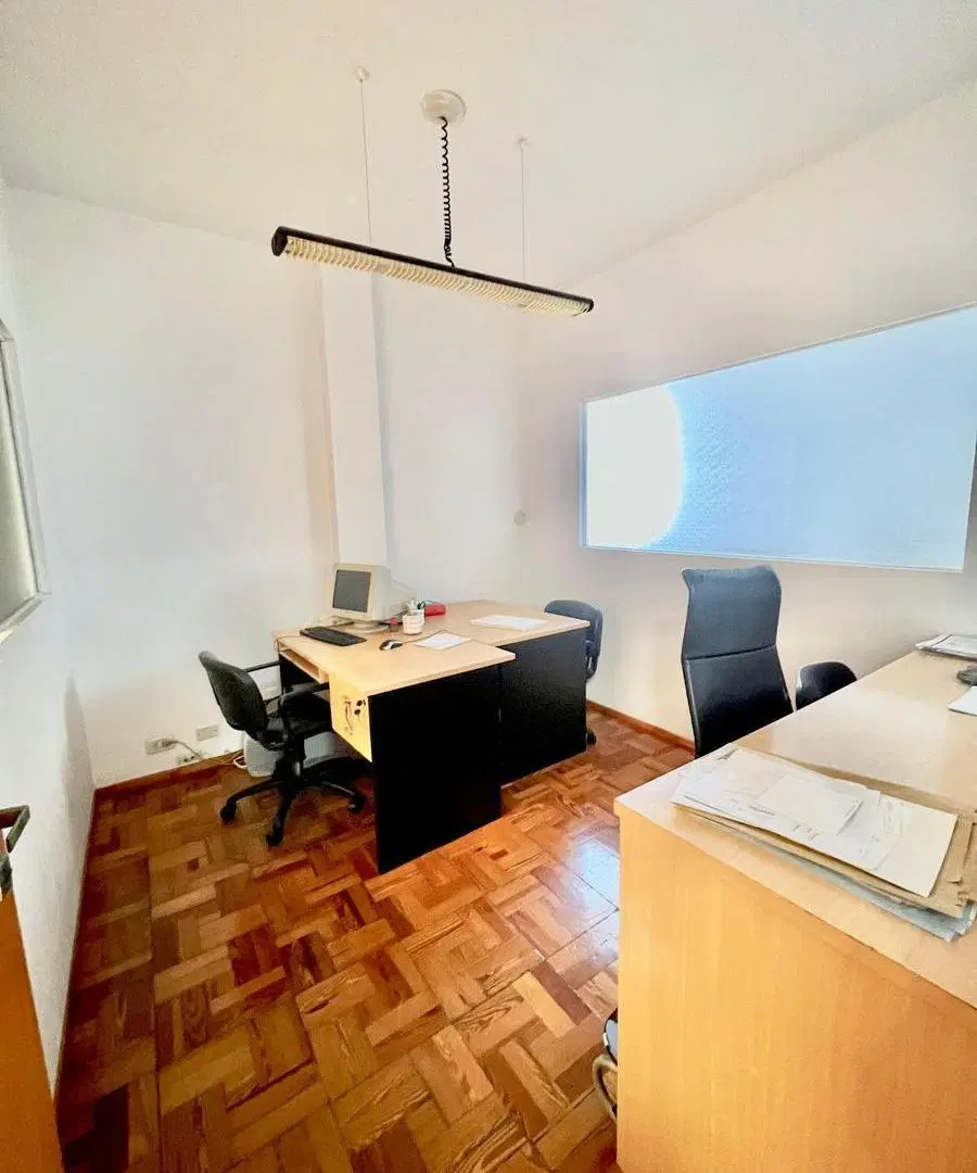 Oficina en Alquiler/ Venta en Santa fe al 1200 4