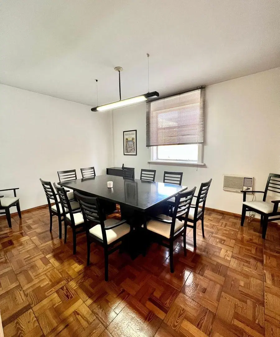 Oficina en Alquiler/ Venta en Santa fe al 1200 5
