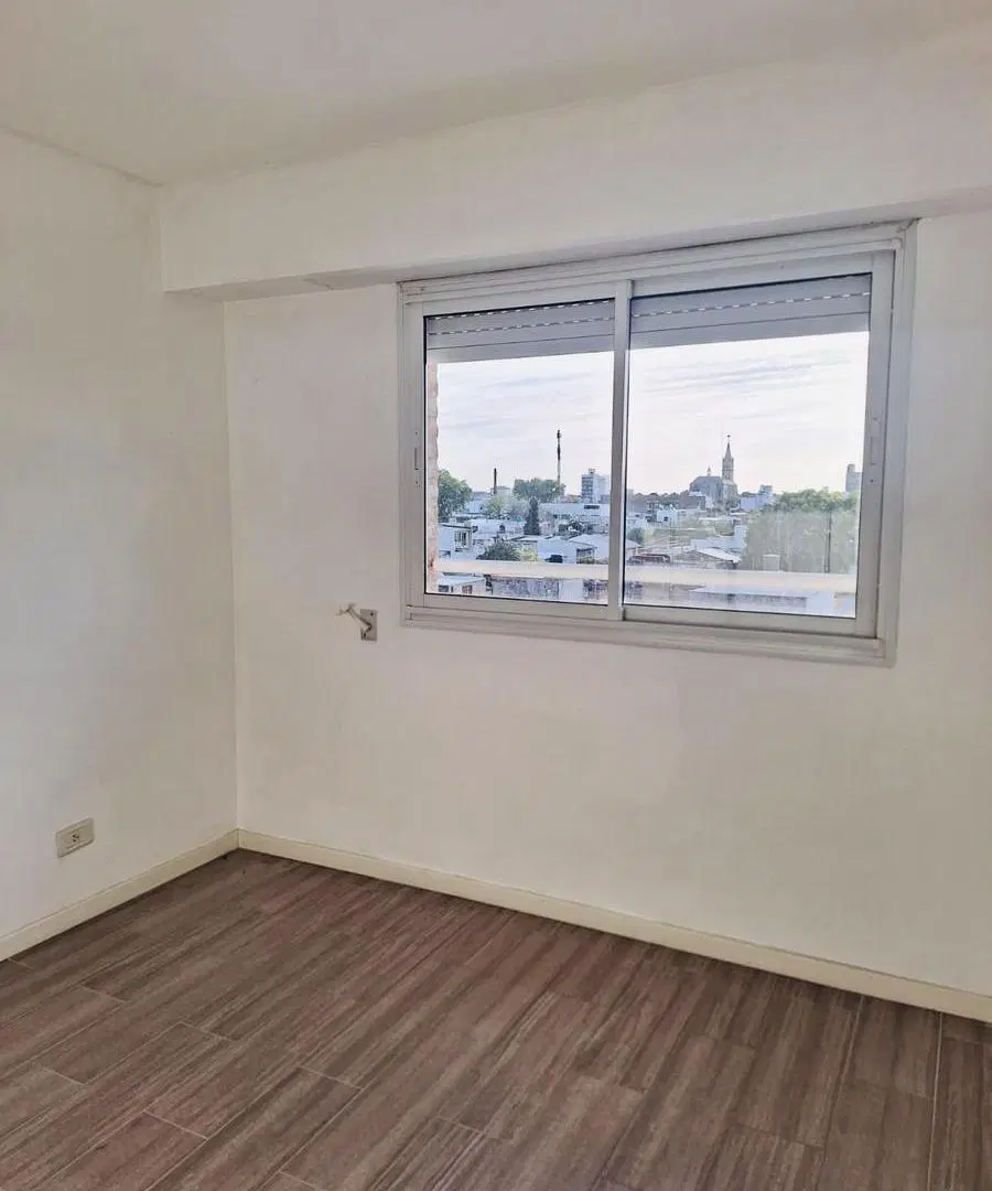 VENTA DEPARTAMENTO DE 1 DORMITORIO EN Lisandro de la torre 3