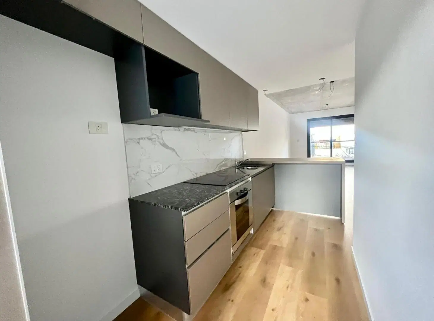 Departamento 2 dormitorios a la venta en Zeballos esquina Dorrego 5