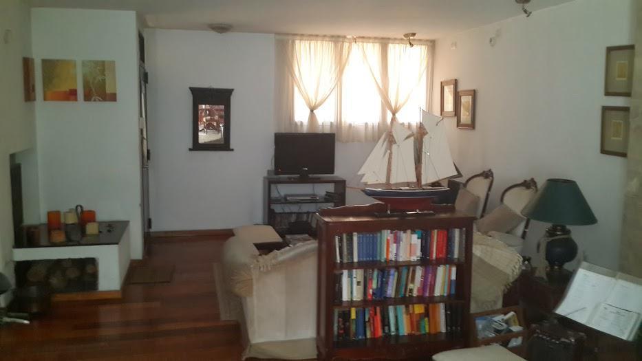 Casa de dos plantas remodelada a nueva, Maipú 2500