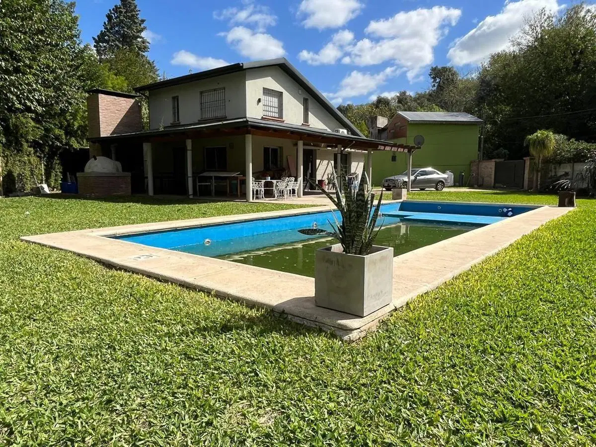 Espectacular casa de 4 dormitorios a la venta en Ibarlucea 4