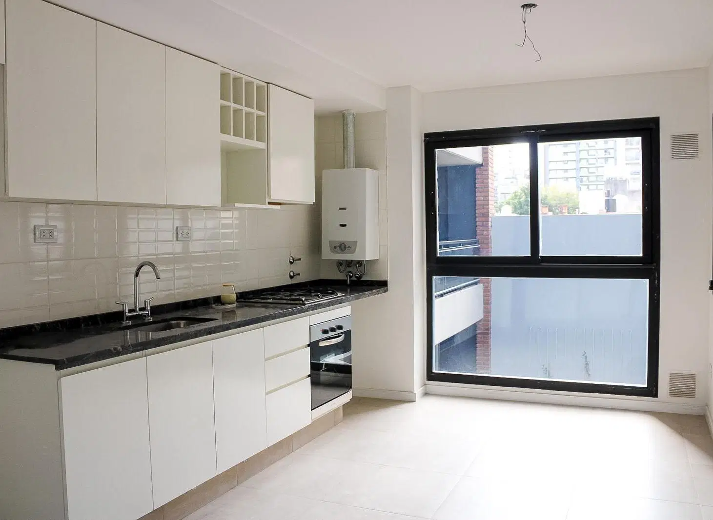 Venta departamento un dormitorio con amenities zona rio 3