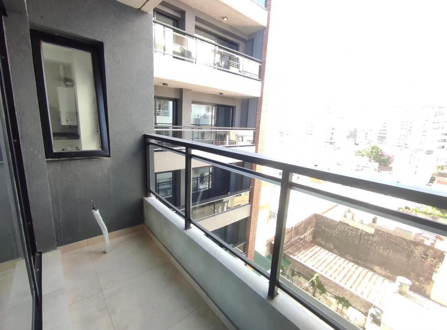 Venta departamento un dormitorio con amenities zona rio 8