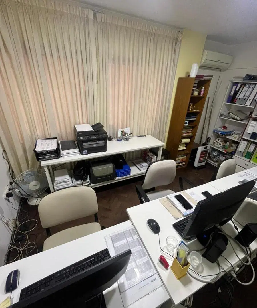 Oficina en Peatonal Córdoba al 1300 2