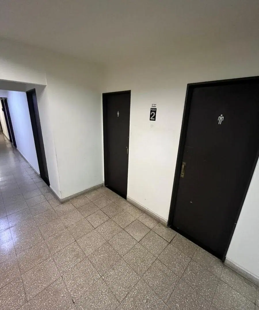 Oficina en Peatonal Córdoba al 1300 5